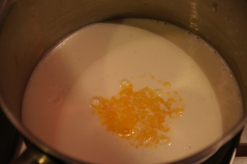 Milk, egg yolks and vanilla